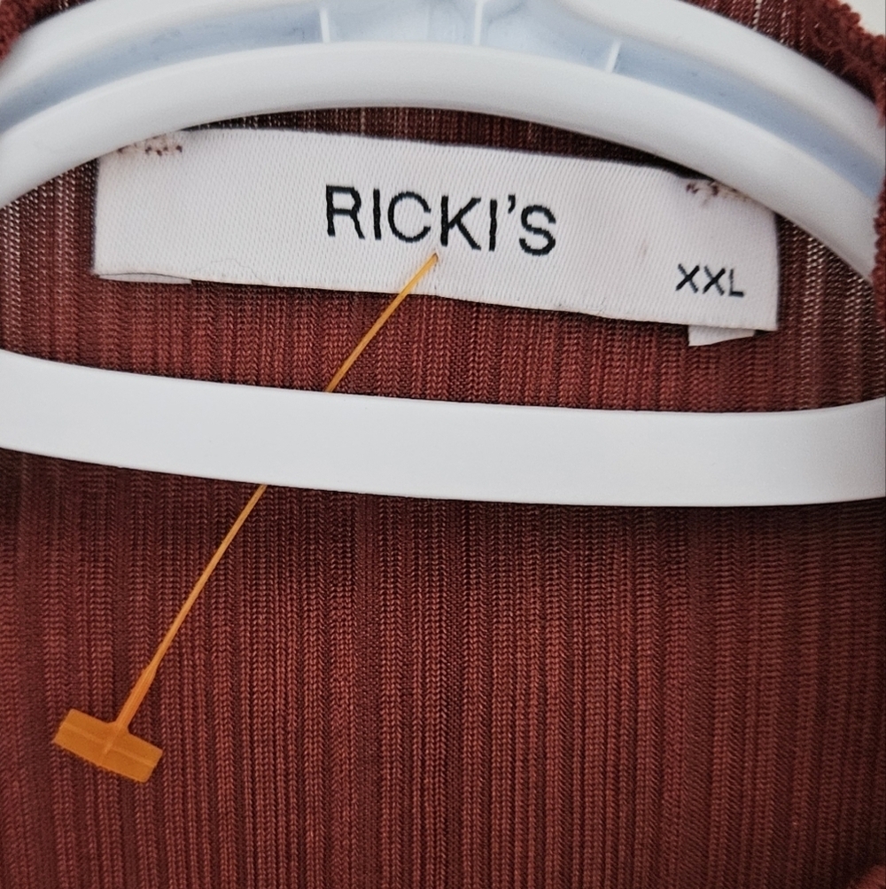 Rich Rust Ribbed Blouse - Picture 3 of 3